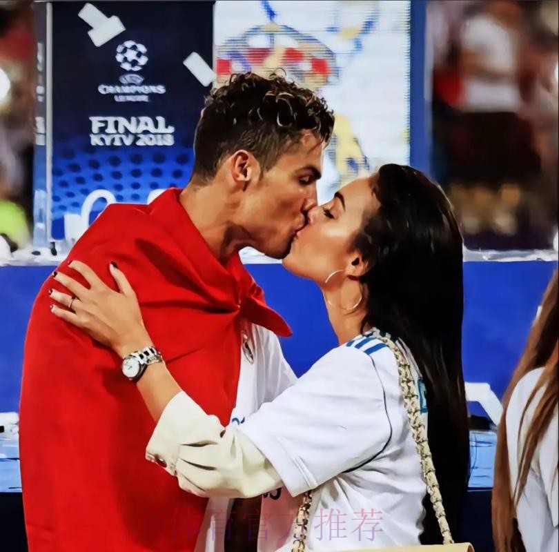 美媒：C罗回皇马三利三弊 短期可应急长远无保障